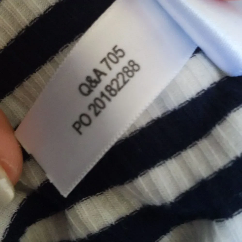 Stella & Dot lightweight white & navy blue striped boat neck sweater L